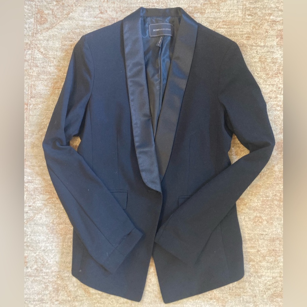 BCBGMaxAzria Elegant Black Tuxedo Blazer